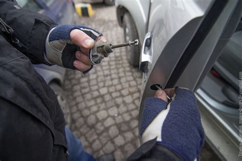 Как происходит аварийное вскрытие автомобилей.: kak_eto_sdelano ...