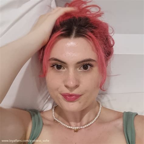 Goddes Sofie's Official Social Fan Page | LoyalFans