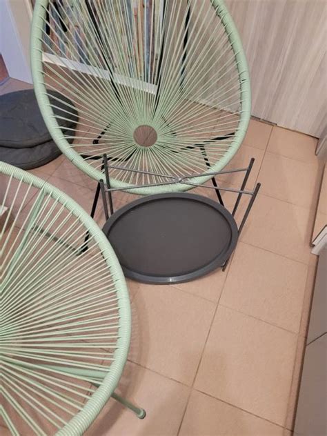 Stolci i stolić za terasu (rezervirano)