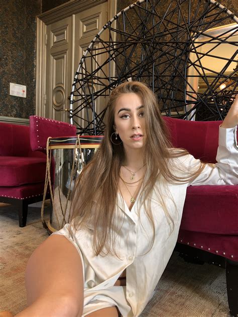 LADYGUNN – HAZEL WANTS TO WRITE ABOUT LOVE