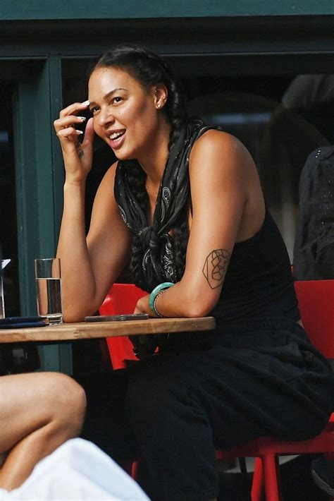 LIZ CAMBAGE Out for Dinner at Lure in New York 06/21/2024 – HawtCelebs