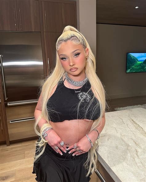Alabama Barker, 17, claps back at 'obsessive' trolls in new TikTok
