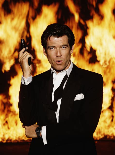 James Bond Suit Pierce Brosnan