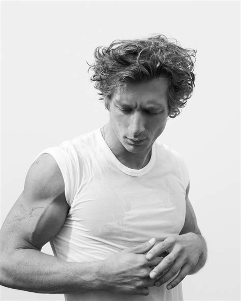 How Jeremy Allen White Prepped for His Calvin Klein Underwear Campaign | GQ