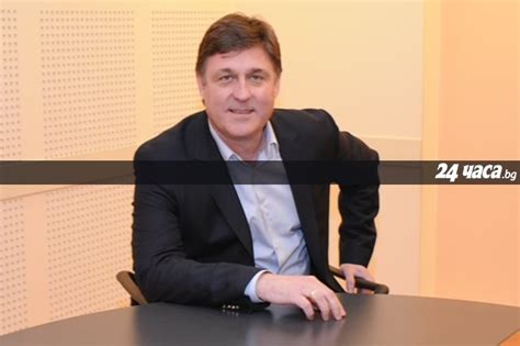 Д-р Христин Стрижлев - обичан от студентите и много ценен за медиите
