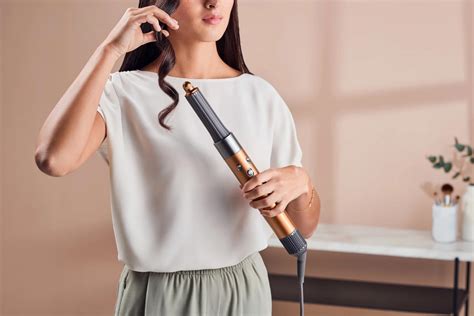 Основные отличительные черты использования стайлера Dyson Airwrap HS05 ...