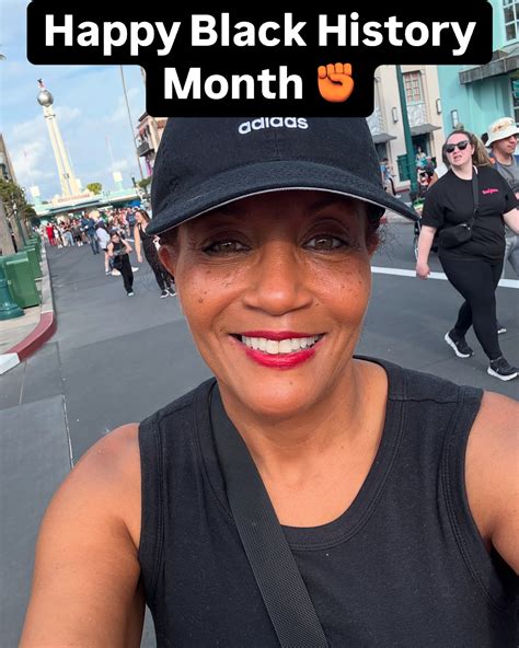 Shar Shar | People treat you the way they feel about you ..yes or no 🥰