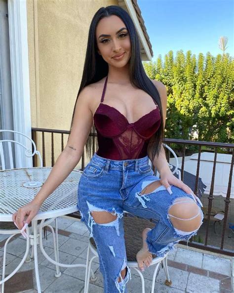 Sahlt Birthday, Real Name, Age, Weight, Height, Family, Facts, Contact ...