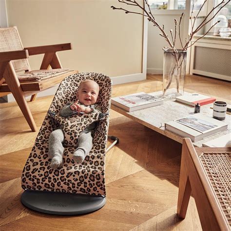 BabyBjorn Bouncer Bliss - Cotton - Beige + Leopard in 2021 | Baby bjorn ...