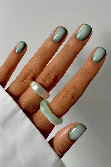 30 Green Spring Nails That'll Refresh Your Style Instantly