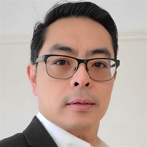 Profile and Professional Background of Carl Kesling 4