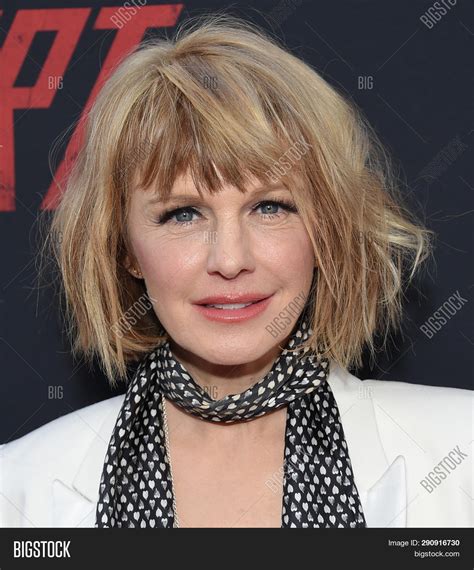 Kathryn Morris's Instagram, Twitter & Facebook on IDCrawl