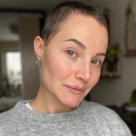 Nastya Svet – Medium
