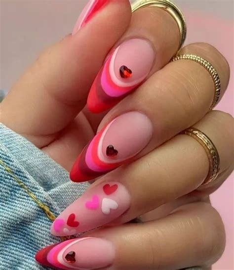 55 Simple And Cute Valentines Day Nail Ideas | Fabbon
