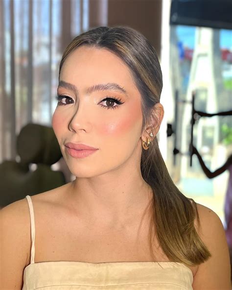 Stefanie Alves | Make up | Lash designer (@stealvesmakeup) • Instagram