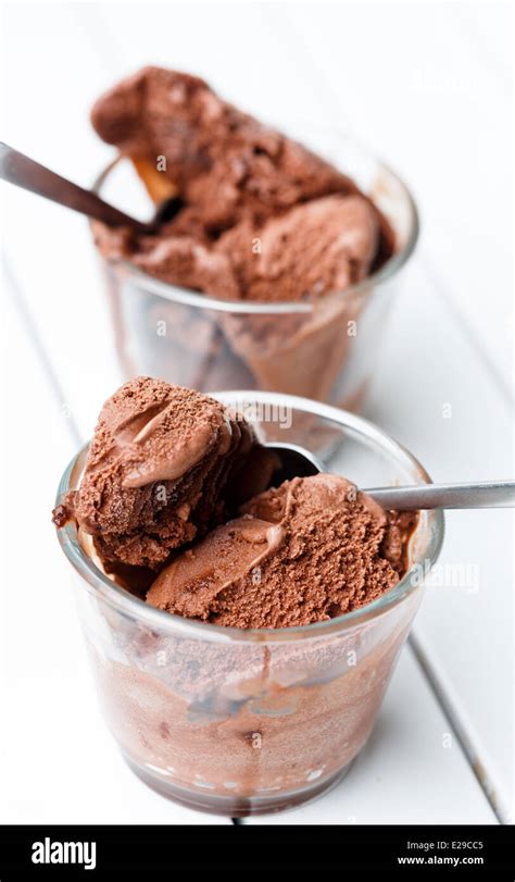 chocolate fudge ice cream sundae stock photo alamy
