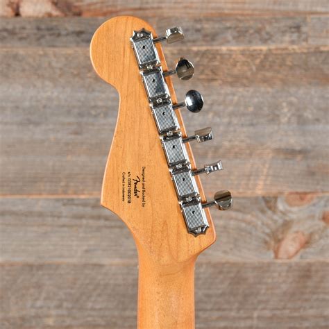 Squier Classic Vibe '60s Stratocaster Purple Metallic w/4-Ply Tortoise