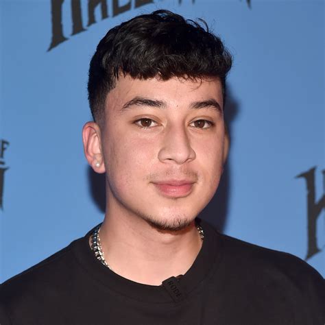 Santea: TikTok Star's Bio, Net Worth & More!