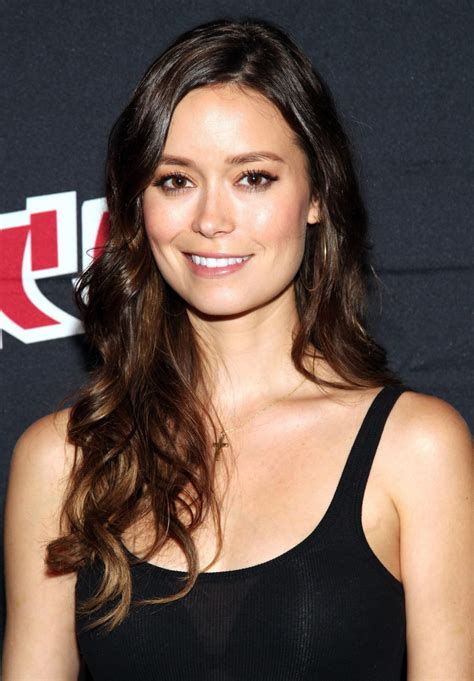 10 Crazy Details You Missed From This Celeb's Night Out (Phun Celeb Extras Exclusive) Image 2