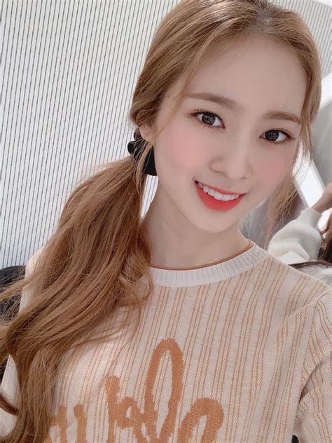 May (Cherry Bullet) Image #267907 - Asiachan KPOP Image Board