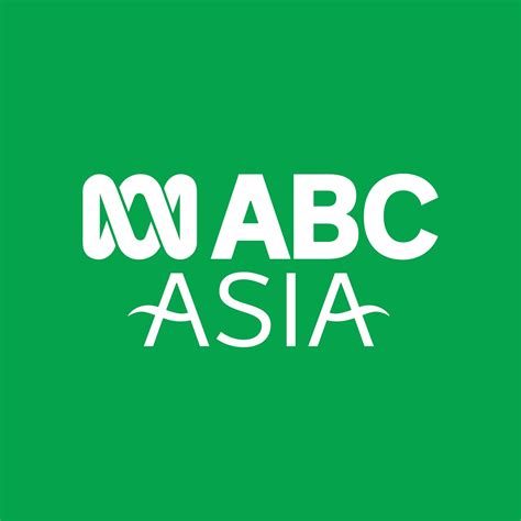 ABC Asia - Rain on Uluru, Northern Territory. 📷: @ABC Open/Lexa Harpell