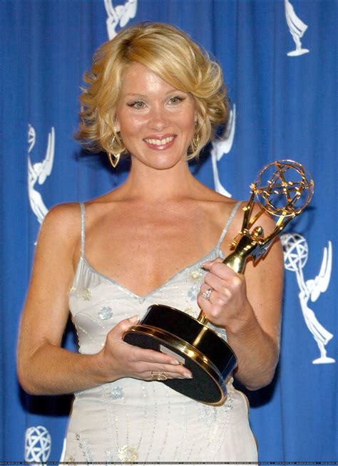 Christina Applegate Online at christina-applegate.com | your #1 fan