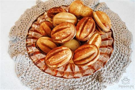 Мягкие орешки с вареной сгущенкой | рецепт пошагово, фото, отзывы