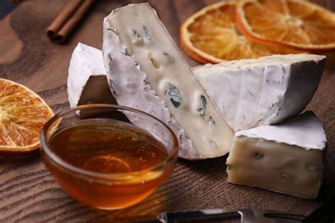 Рецепты с Бри, Камамбер, Бресс Блю, Камбоцола, Рикотта от White Cheese ...