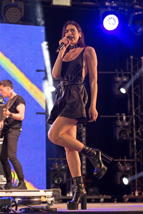 a sloppy blow job : r/dualipa