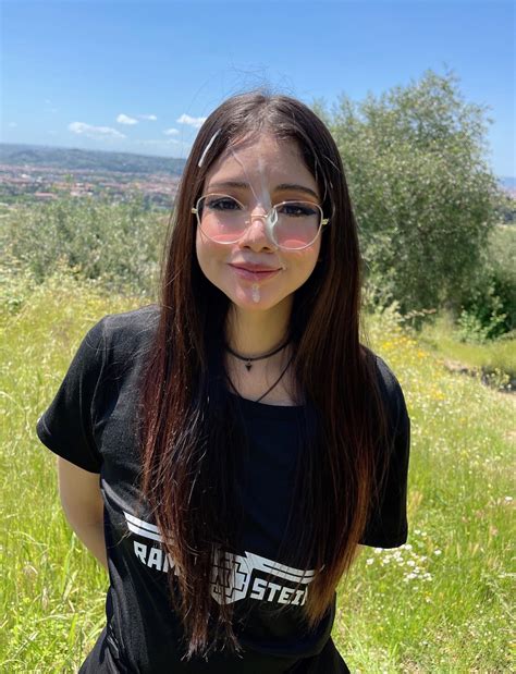 New gooner girl needs help getting off i appreciate and cute volunteers