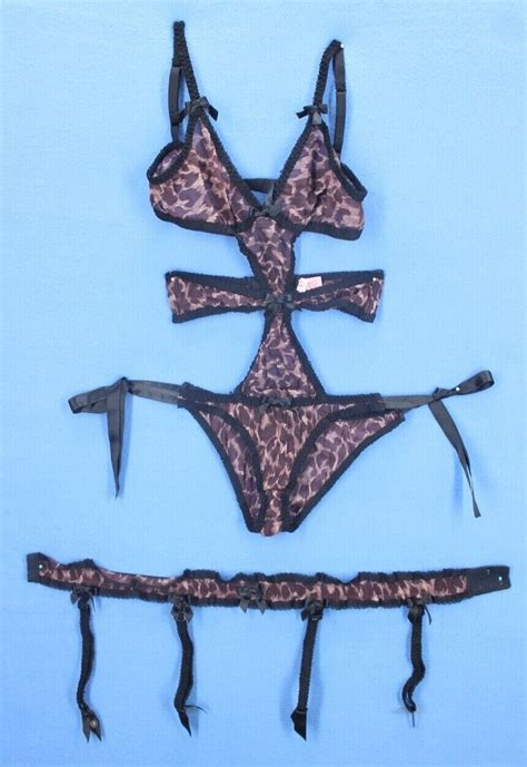 Agent Provocateur Wireless Bodysuit & Garter Set Size… - Gem