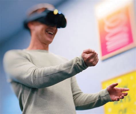 Watch Mark Zuckerberg demo a next-gen VR headset | Popular Science