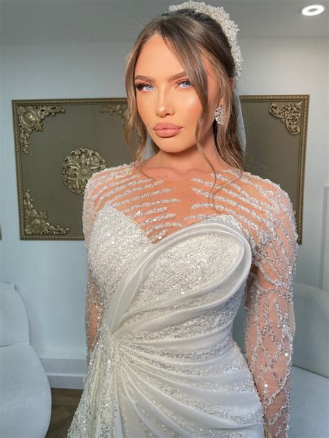 LA SURPRENANTE - Hannachi Couture Paris