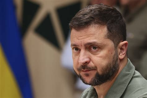 Zelensky: Ukraine Continues to Reach Out To Trump For Help