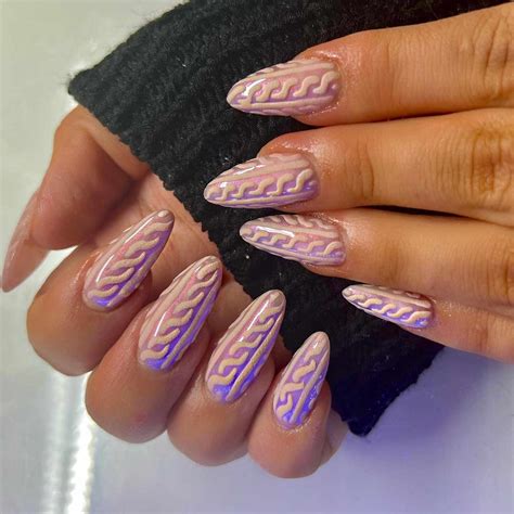 16 Sweater Nail Designs for the Coziest Winter Mani