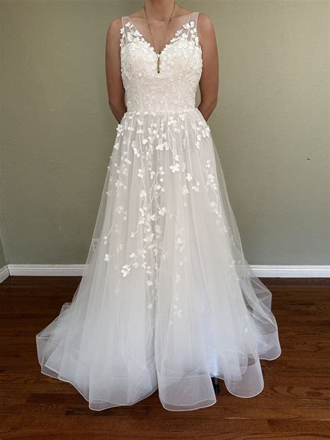 Bo Lee New Wedding Dress Save 33% - Stillwhite