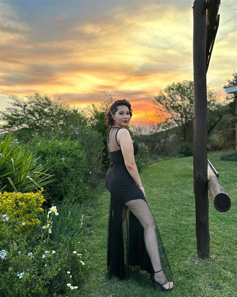 Leigh-Rose Saaiman | "Alexa, play can't touch this by Bia!" | Instagram