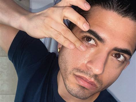 Layered haircut men styles are impacting grooming habits this season 32