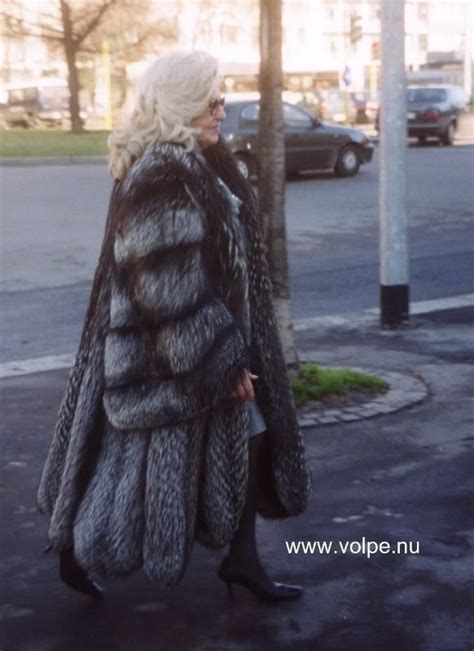 129 best volpe.nu images on Pinterest | Fur, Fox fur and Furs