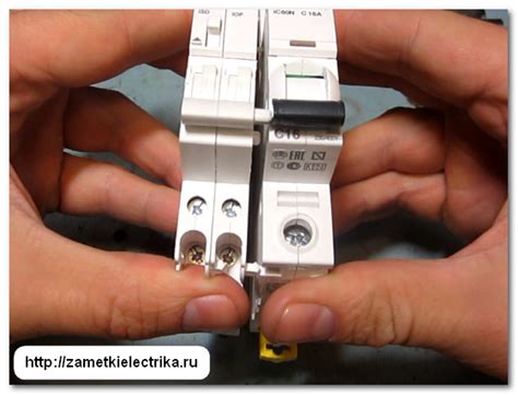 Блок-контакты для модульных автоматов АВВ и Schneider Electric