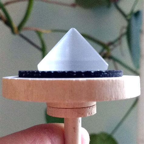 how to make pyramid using cardboard