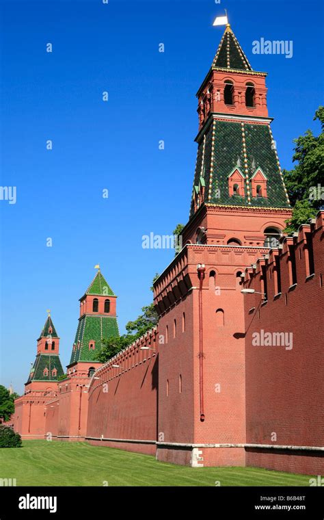kremlin wall towers unesco  res stock photography  images alamy
