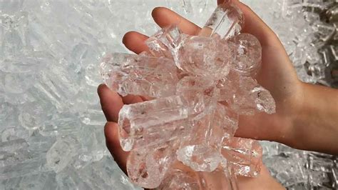 Kenali Berbagai Ukuran Es Kristal di Sini