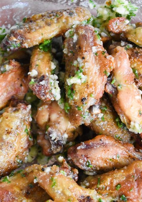 Crispy Garlic-Parmesan Wings – The Big Tasty Bite