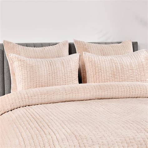Bari Velvet Quilt, Nude – High Fashion Home