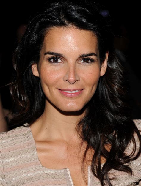 Angie Harmon Wallpapers - Wallpaper Cave