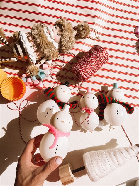 5 Easy DIY Christmas Decor Ideas - Casey Wiegand of The Wiegands