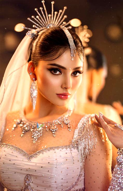Urvashi Rautela Photos, Images, HD Wallpapers, Urvashi Rautela HD ...