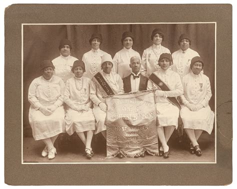 Photograph : Large Format Photograph of the Eureka Chapter of the