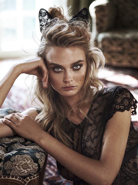 MODEL: Signe Rasmussen